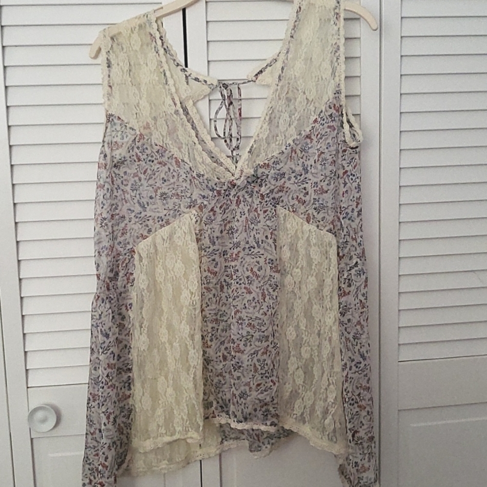 VICI Floral Sheer Lace Blouse